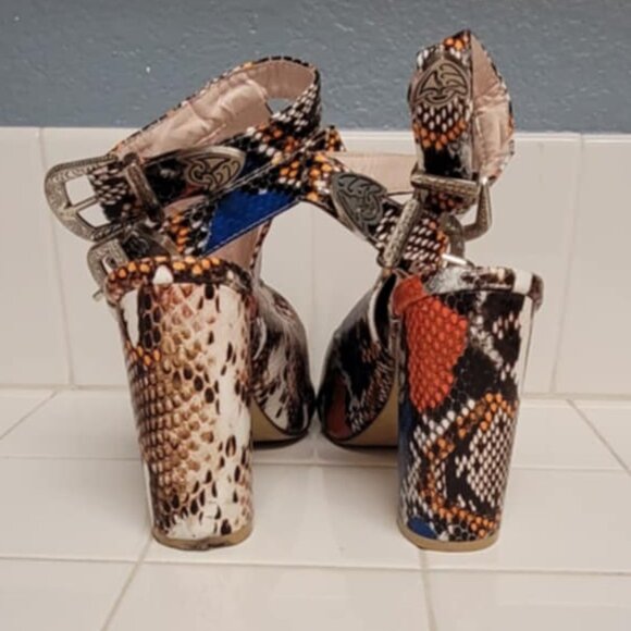multi color snake print heels - Picture 4 of 9